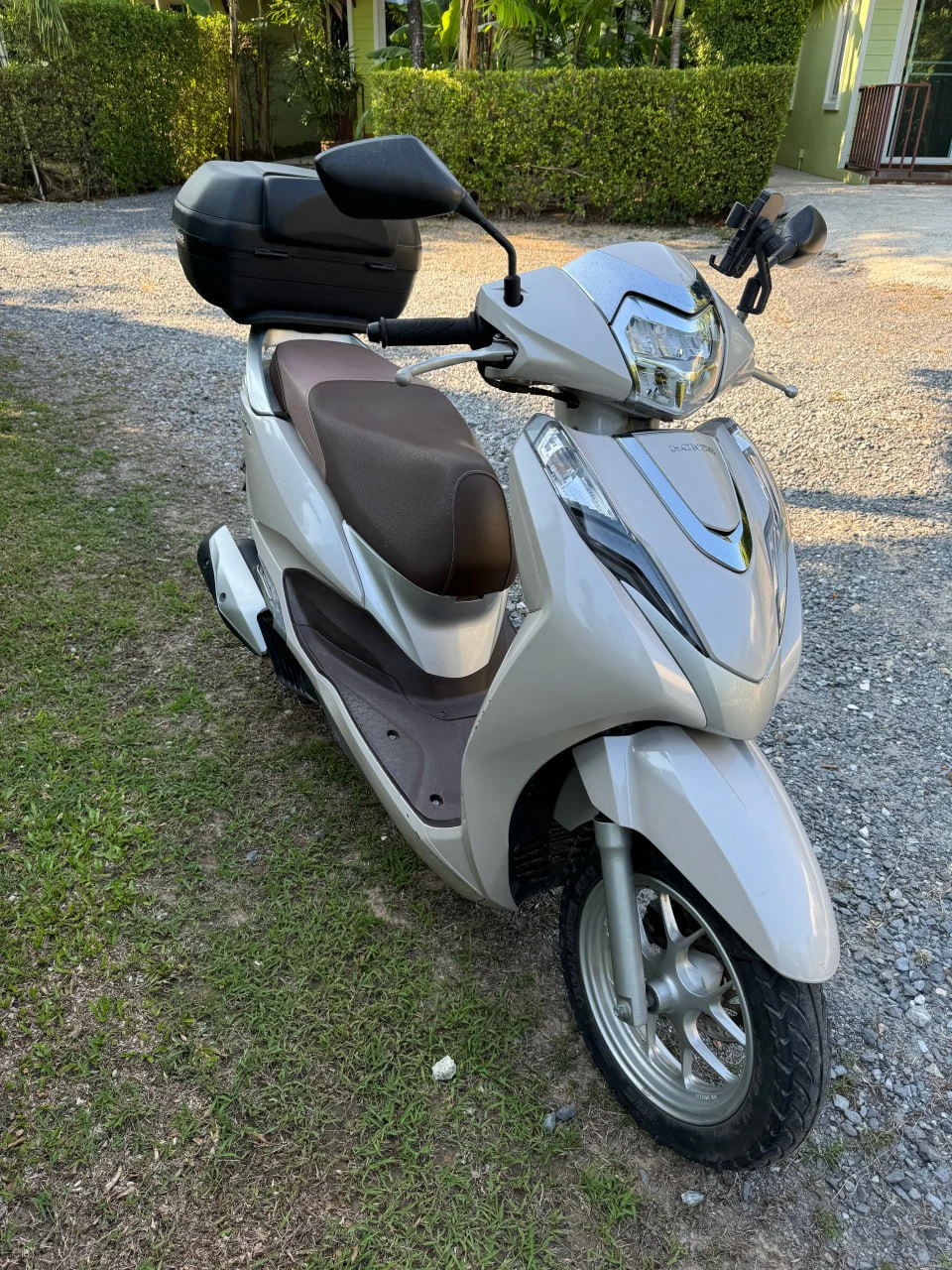 Городской скутер Honda Lead 125, 2022